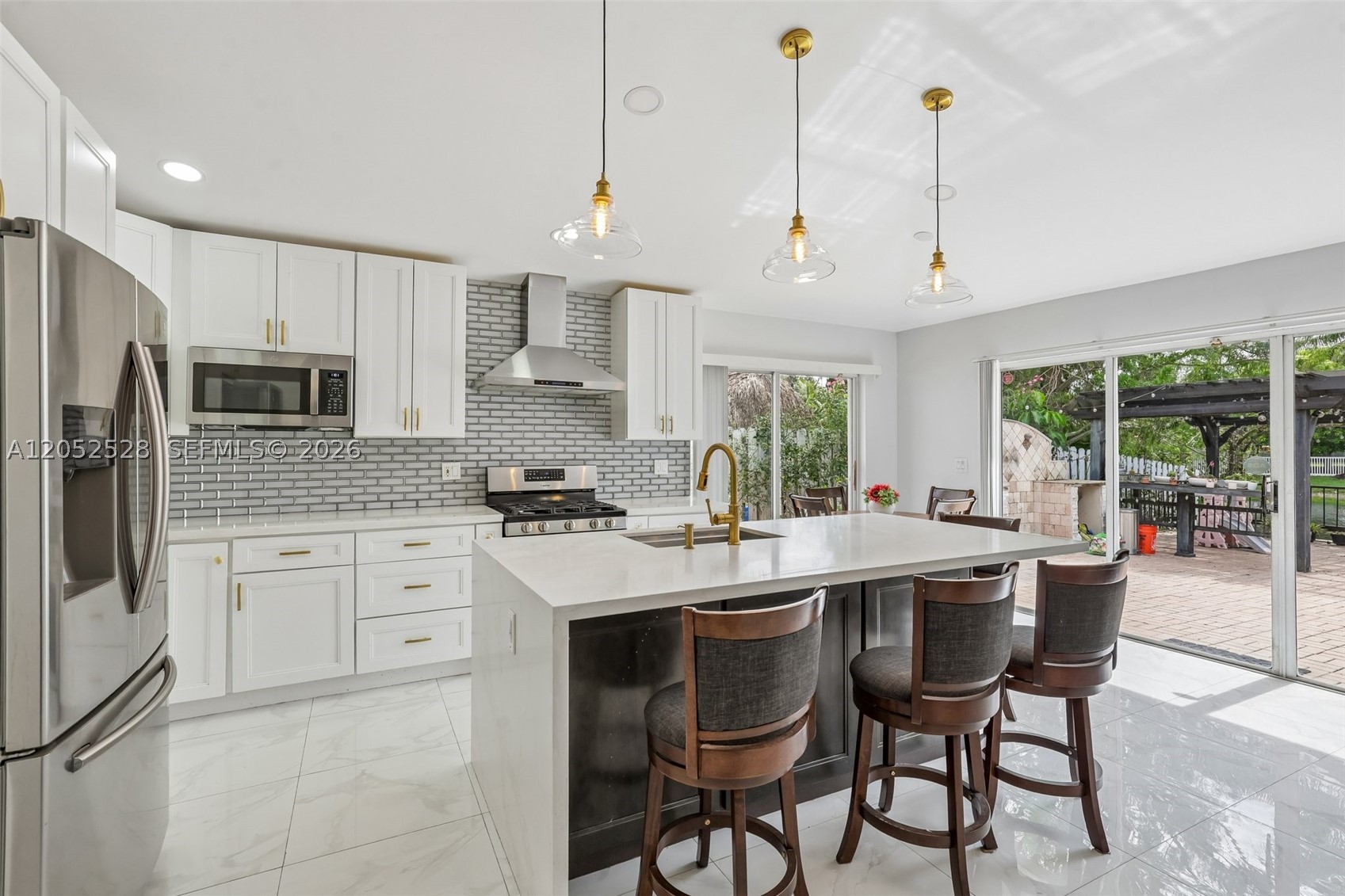 SAWGRASS PLANTATION - Residential