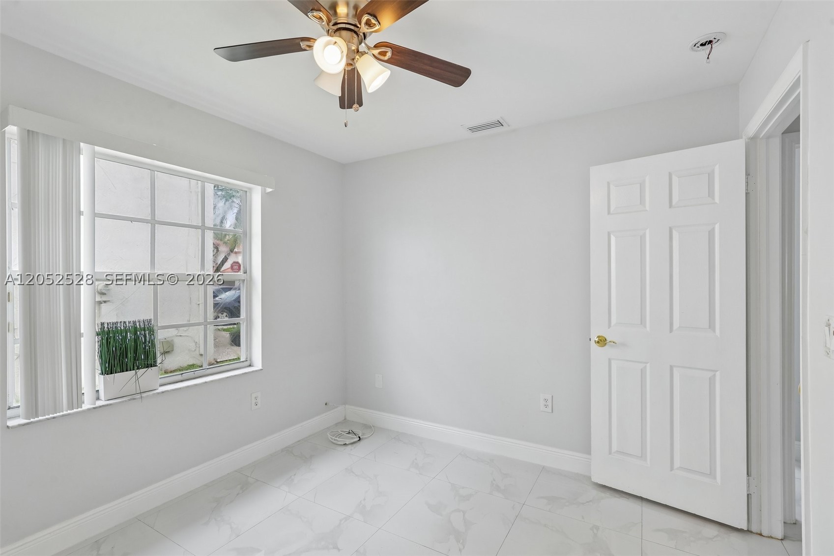 SAWGRASS PLANTATION - Residential