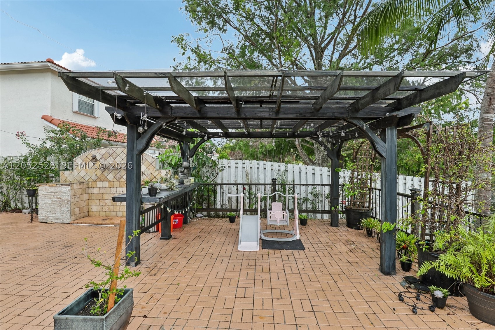SAWGRASS PLANTATION - Residential