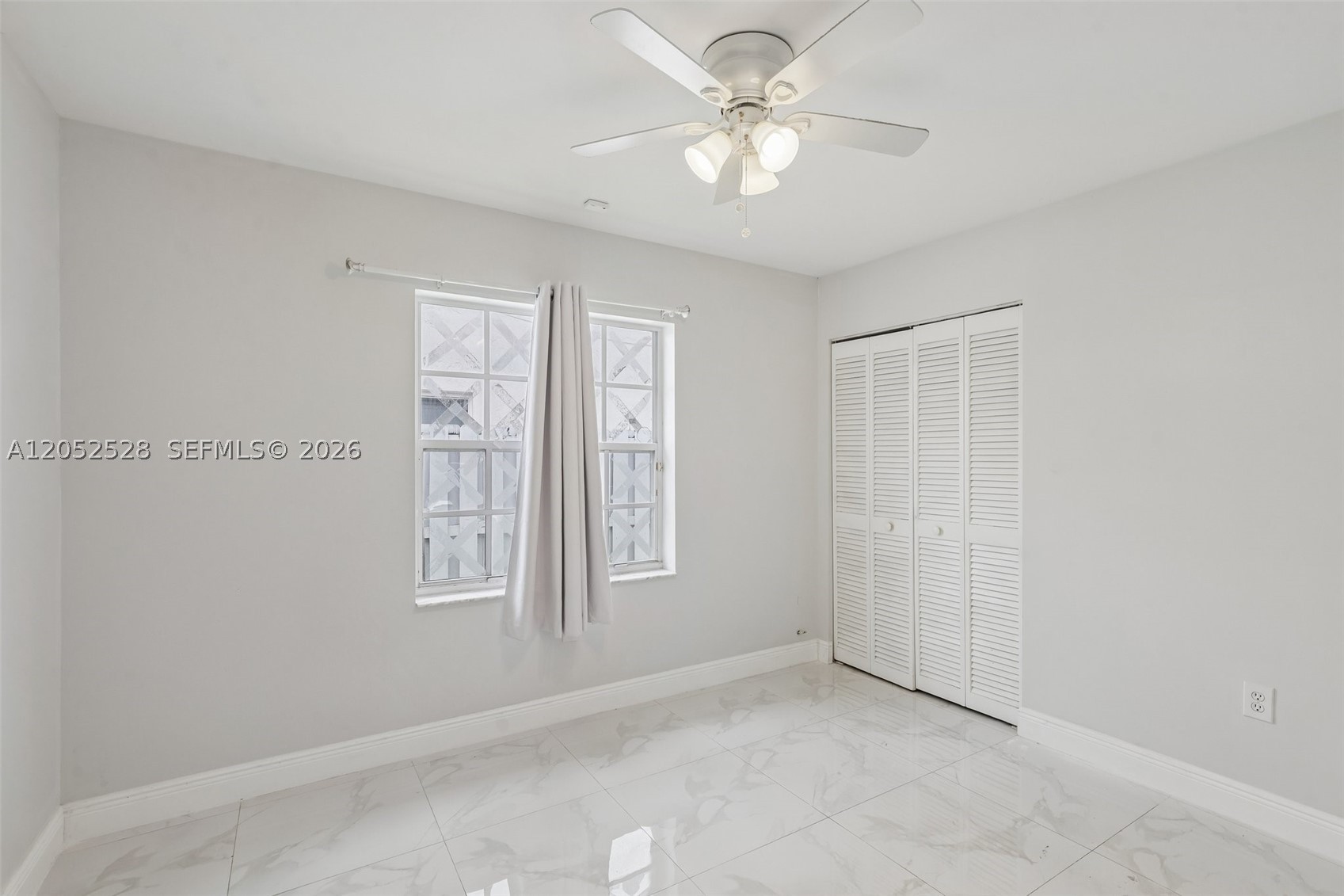 SAWGRASS PLANTATION - Residential