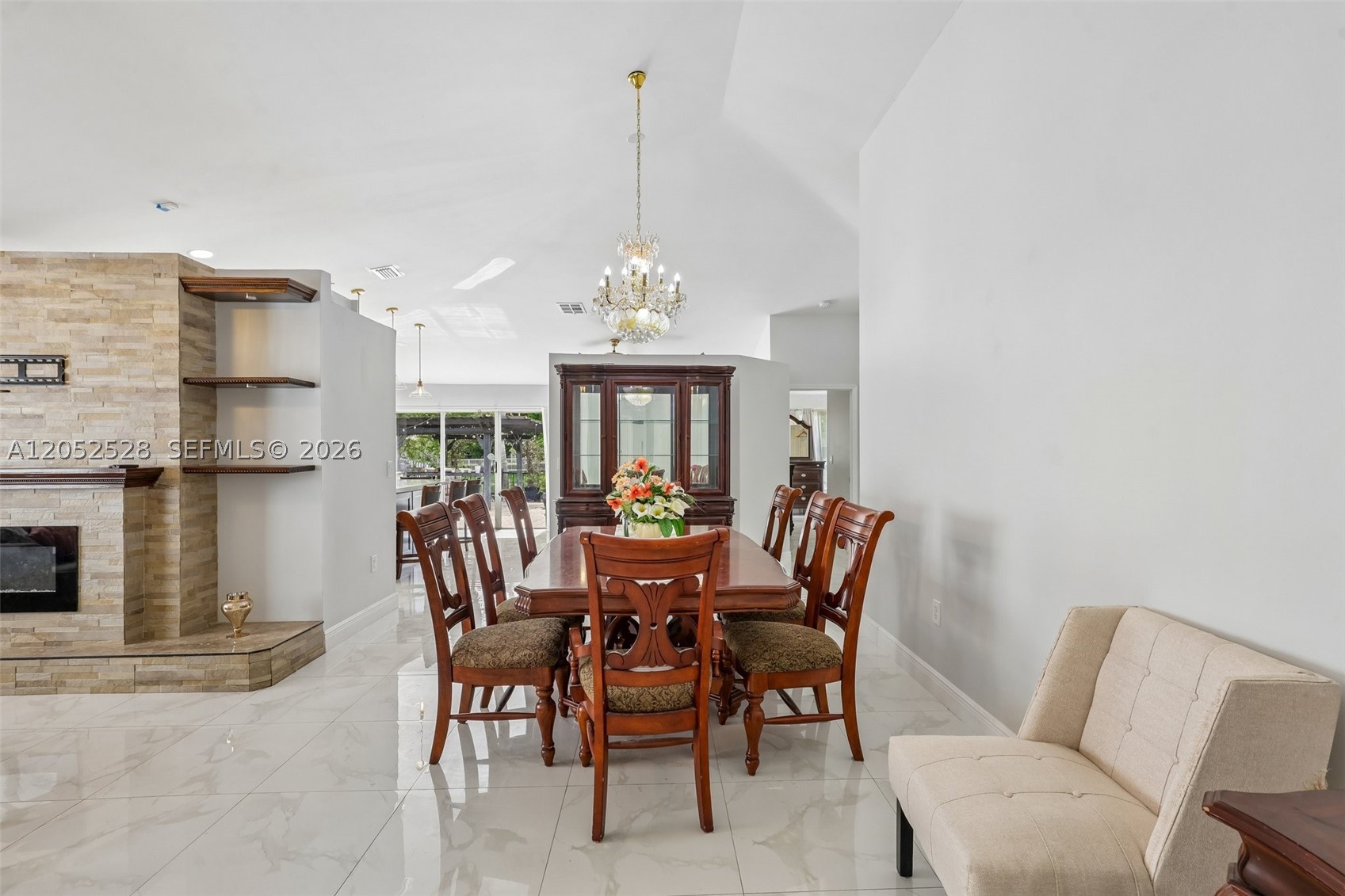 SAWGRASS PLANTATION - Residential
