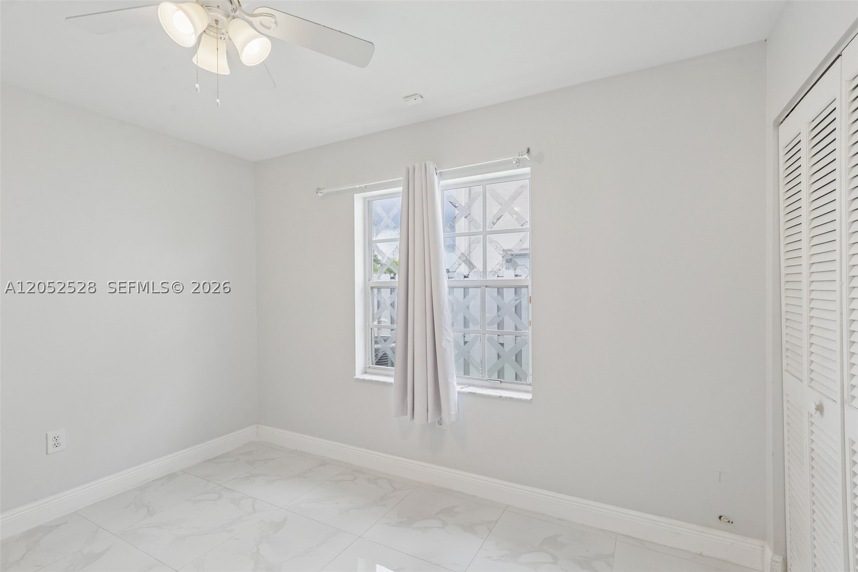 SAWGRASS PLANTATION - Residential