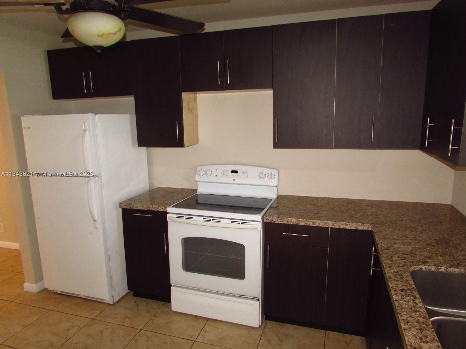 PINEWOOD CONDO - Residential Lease