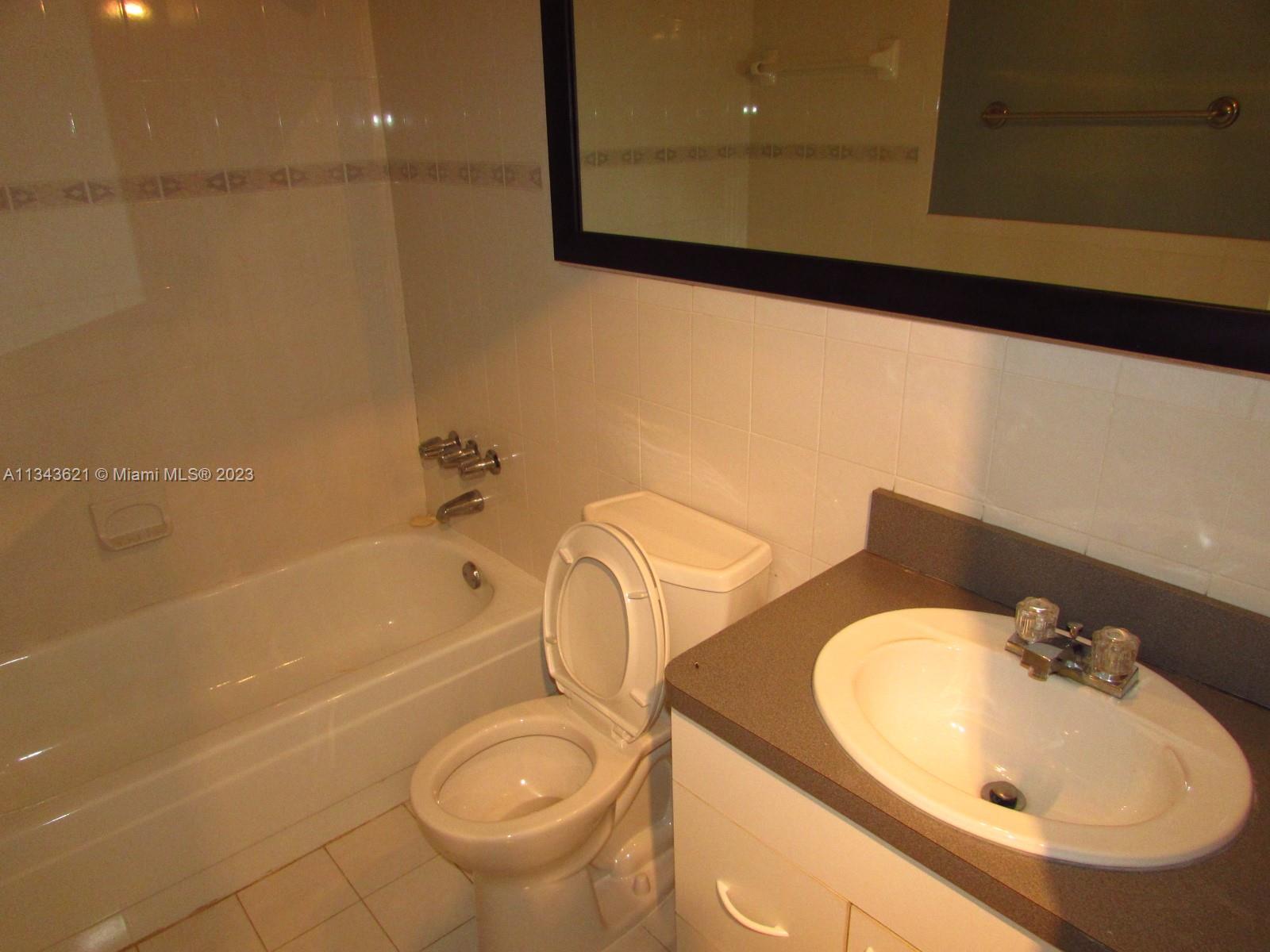 PINEWOOD CONDO - Residential Lease