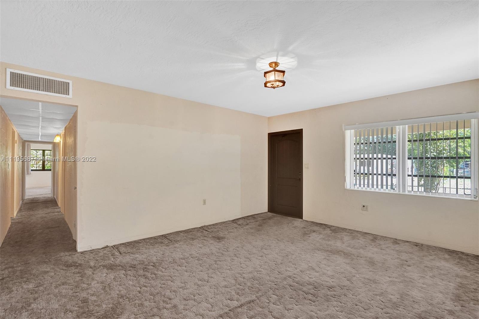 DAVIS MANOR - Residential