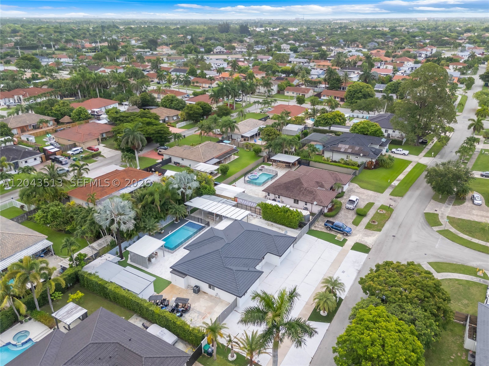 SEA PINES ESTATES - Residential