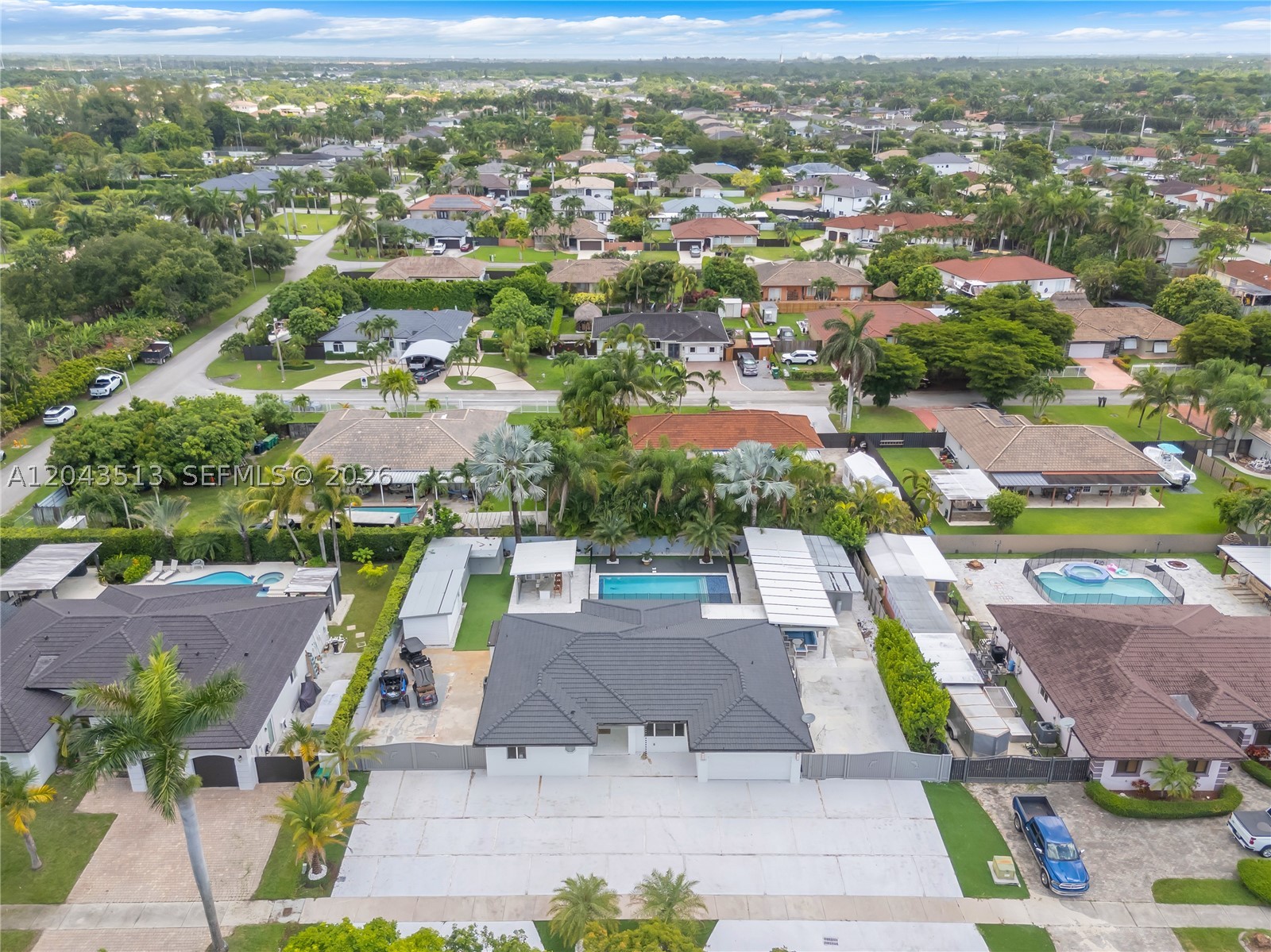 SEA PINES ESTATES - Residential