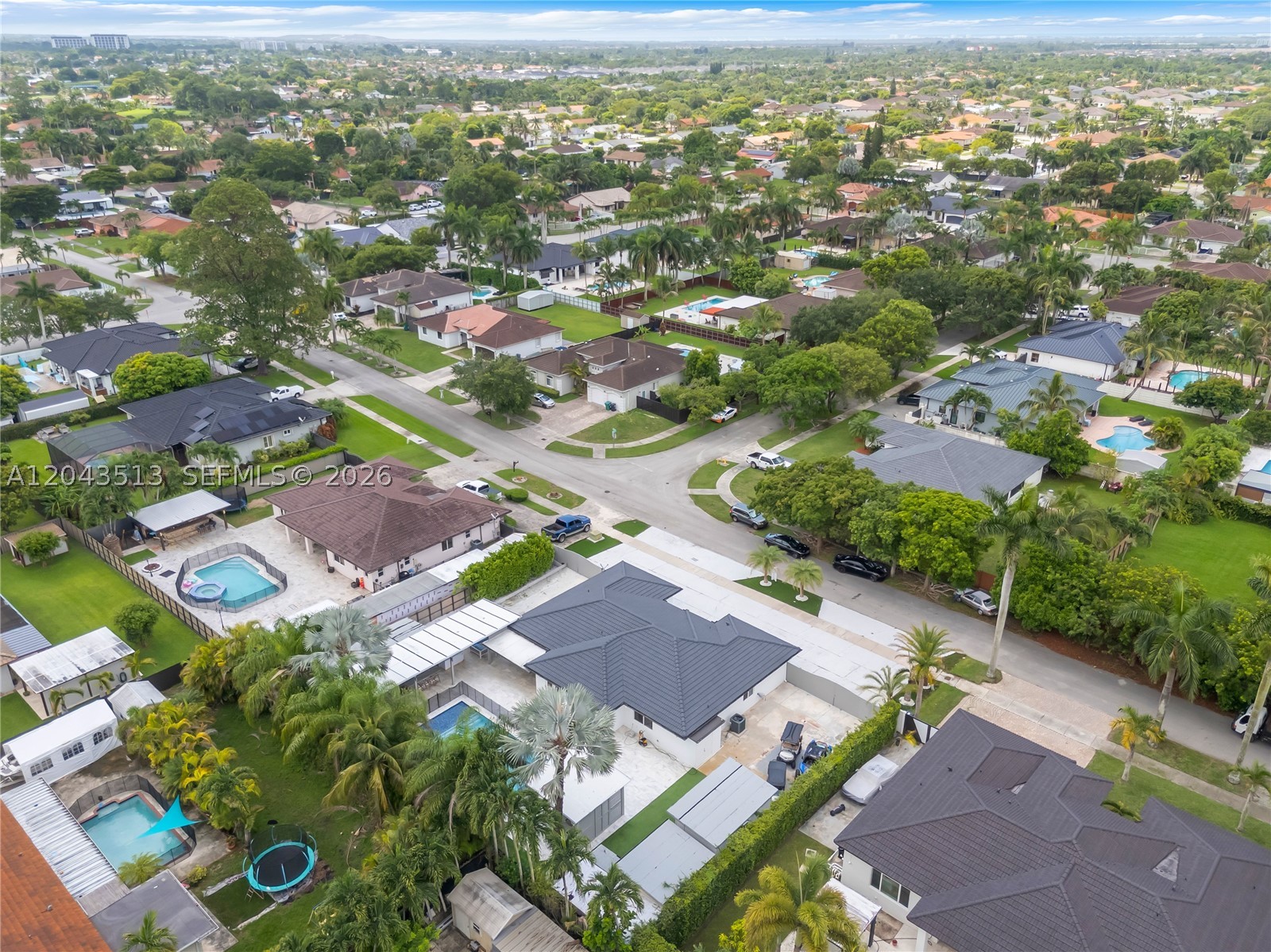 SEA PINES ESTATES - Residential