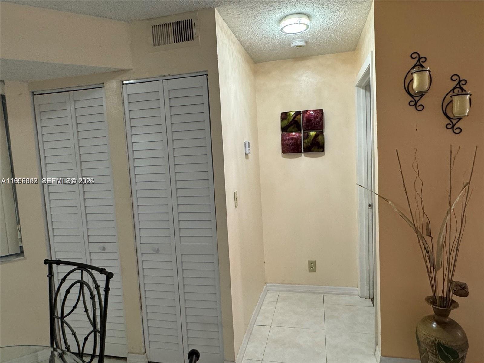 WINDMILL LAKES II CONDO - Residential