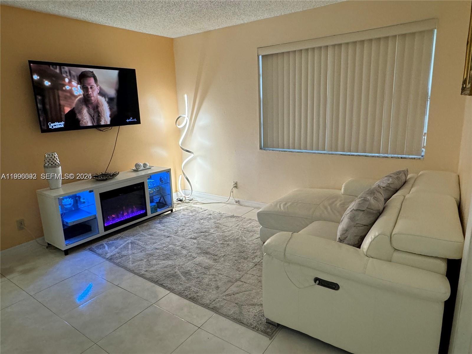 WINDMILL LAKES II CONDO - Residential