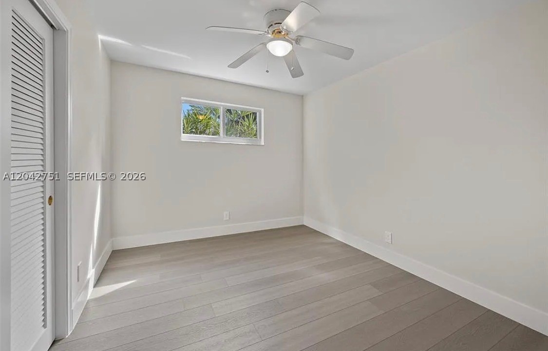 HOLLYWOOD HILLS SECOND AD - Residential