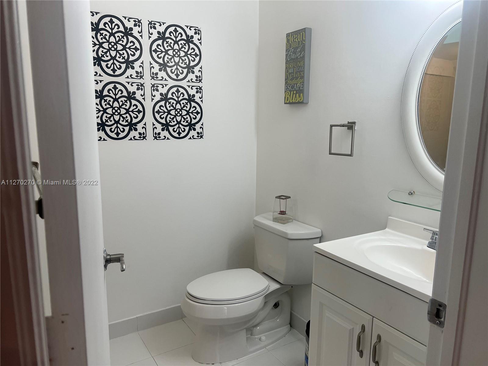 TIFFANY LAKES CONDO - Residential Lease