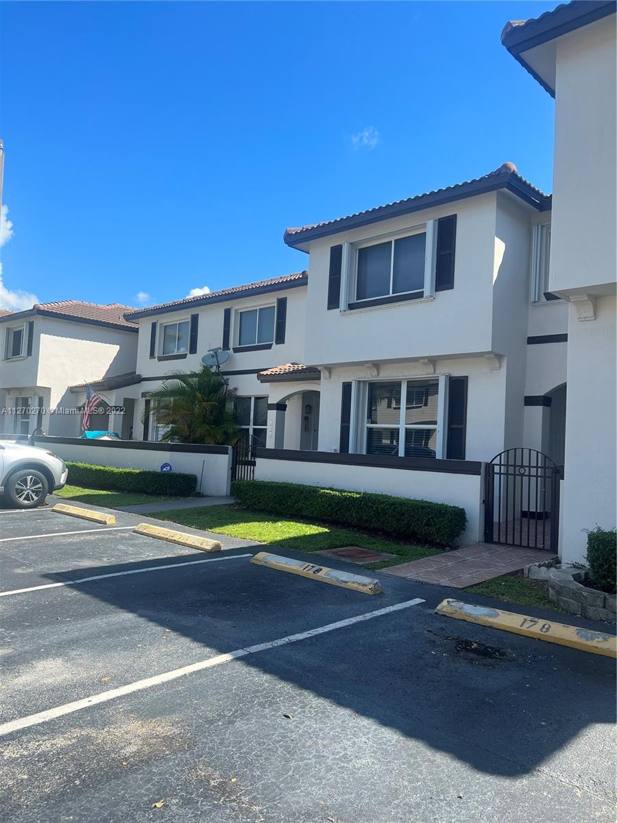 TIFFANY LAKES CONDO - Residential Lease