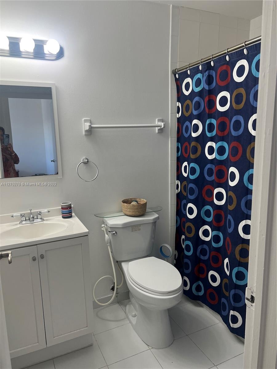 TIFFANY LAKES CONDO - Residential Lease