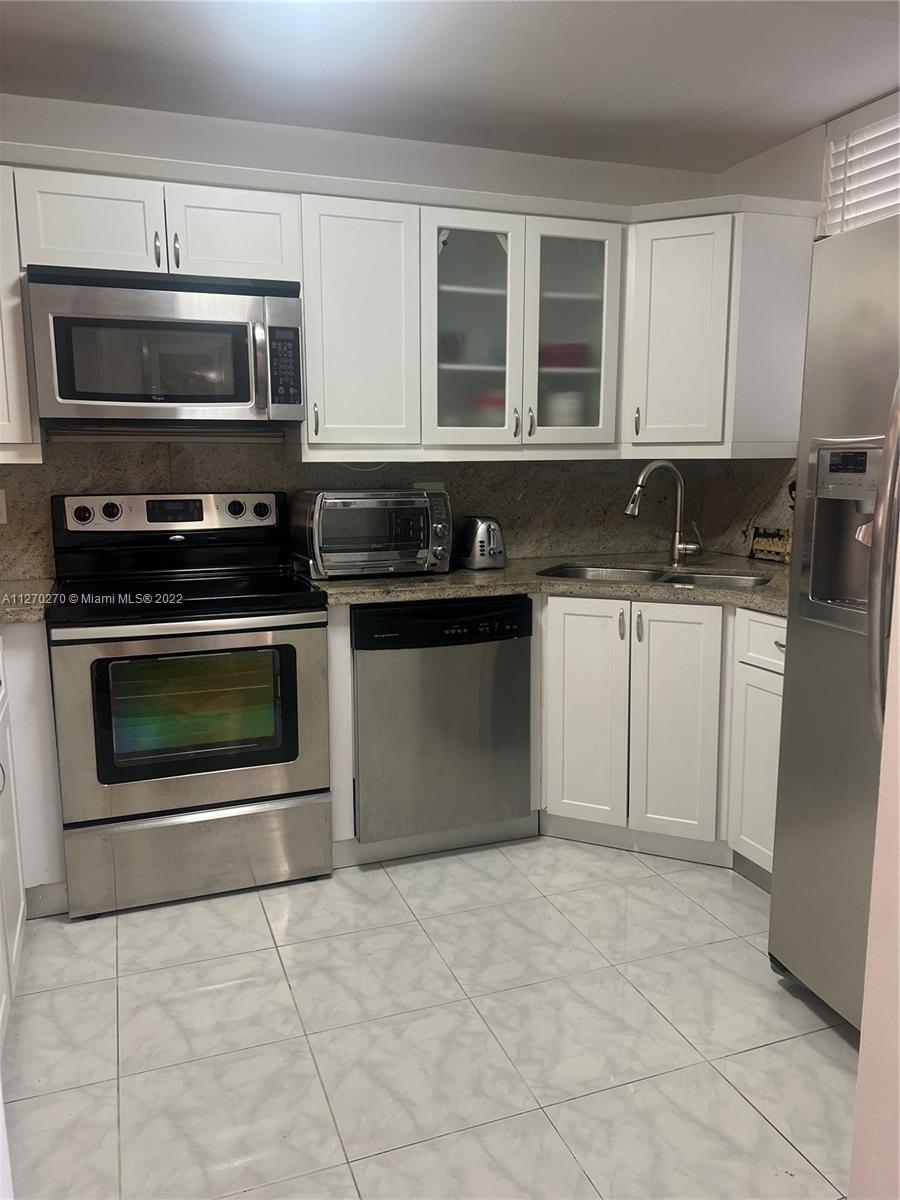 TIFFANY LAKES CONDO - Residential Lease