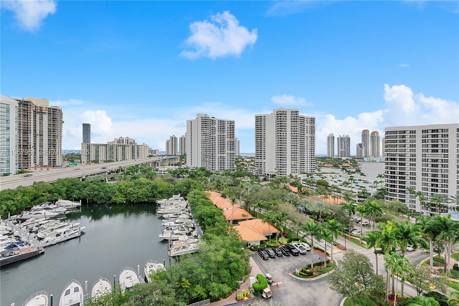 MYSTIC POINTE TOWER 400 - Residential