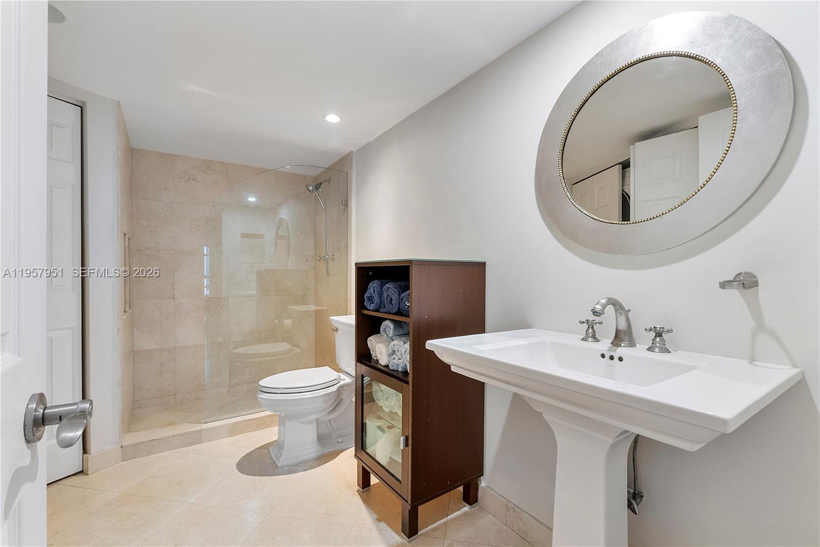 MYSTIC POINTE TOWER 400 - Residential