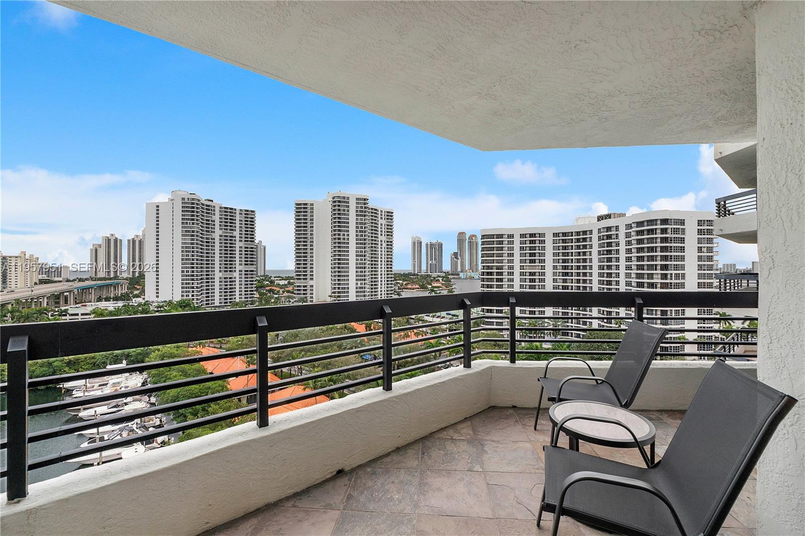 MYSTIC POINTE TOWER 400 - Residential