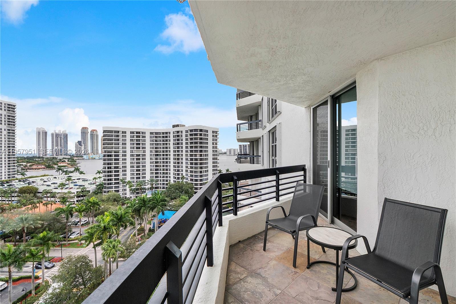 MYSTIC POINTE TOWER 400 - Residential
