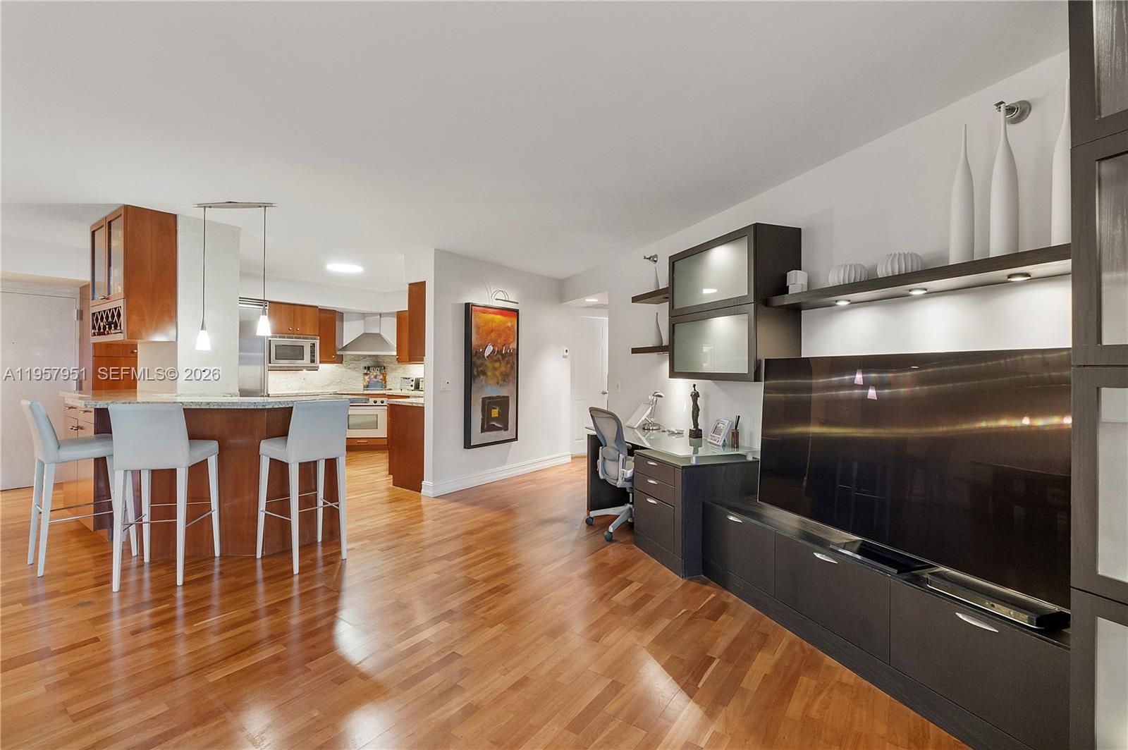 MYSTIC POINTE TOWER 400 - Residential