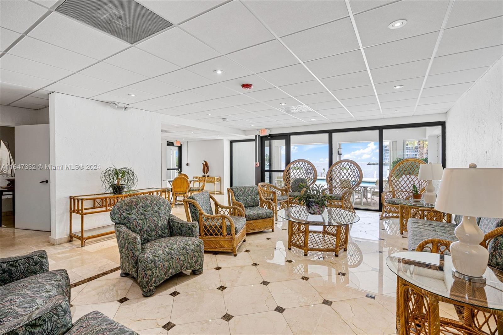 1600 SOUTH BAYSHORE LANE - Residential Lease