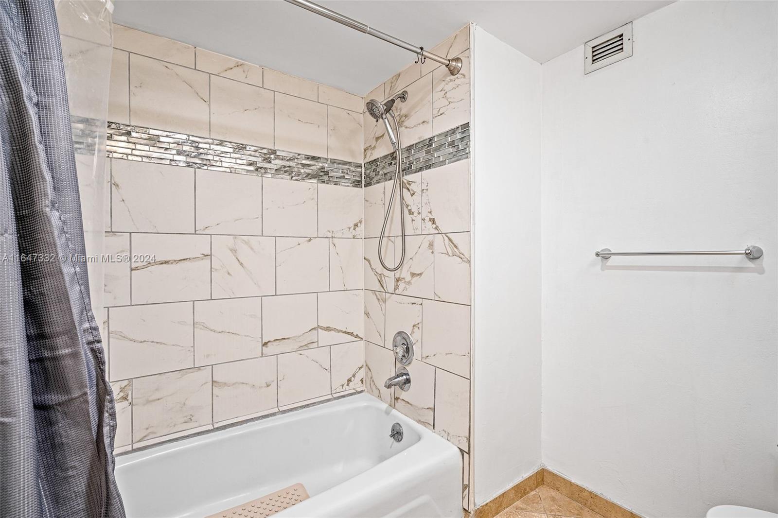 1600 SOUTH BAYSHORE LANE - Residential Lease