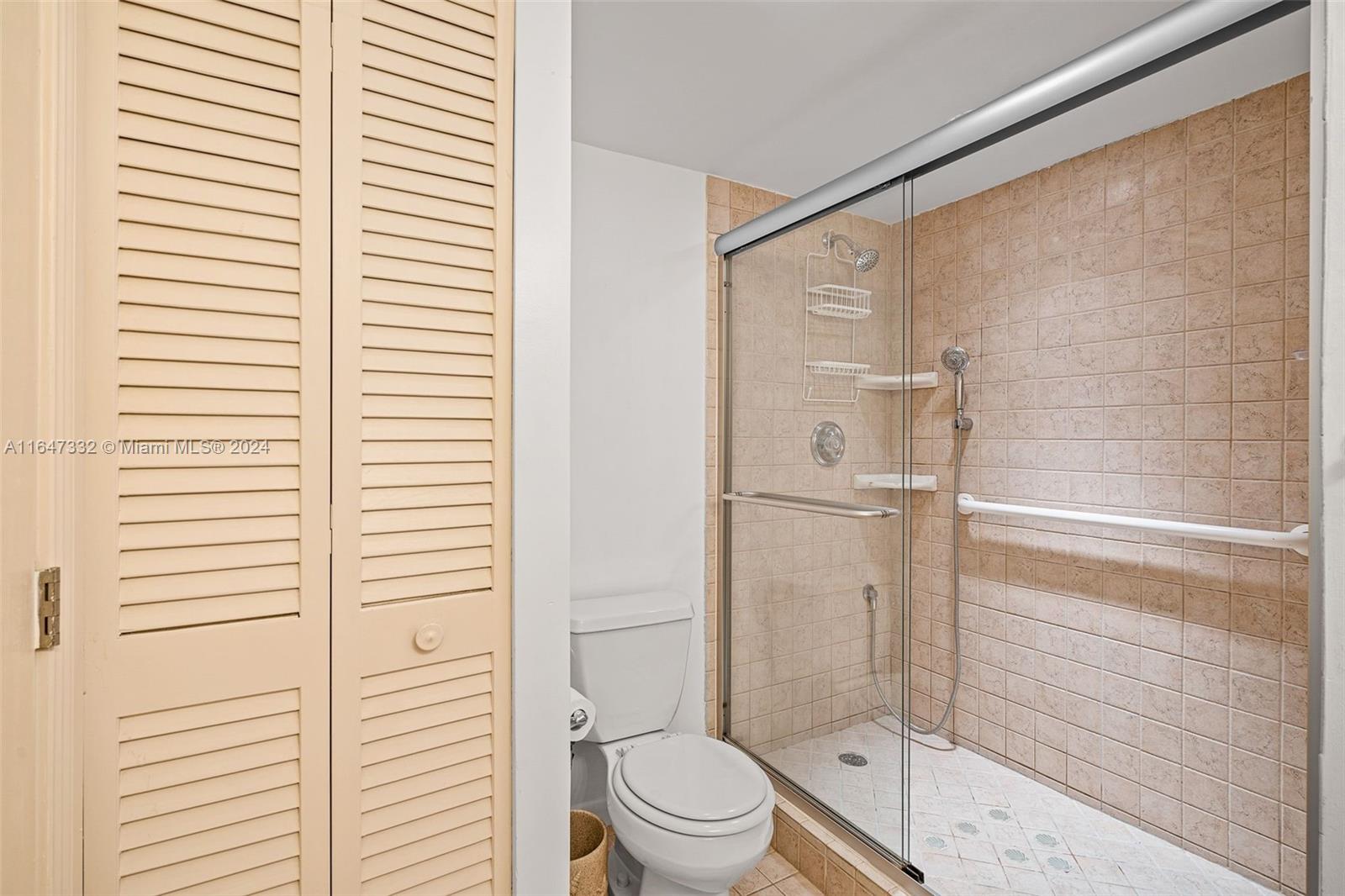 1600 SOUTH BAYSHORE LANE - Residential Lease