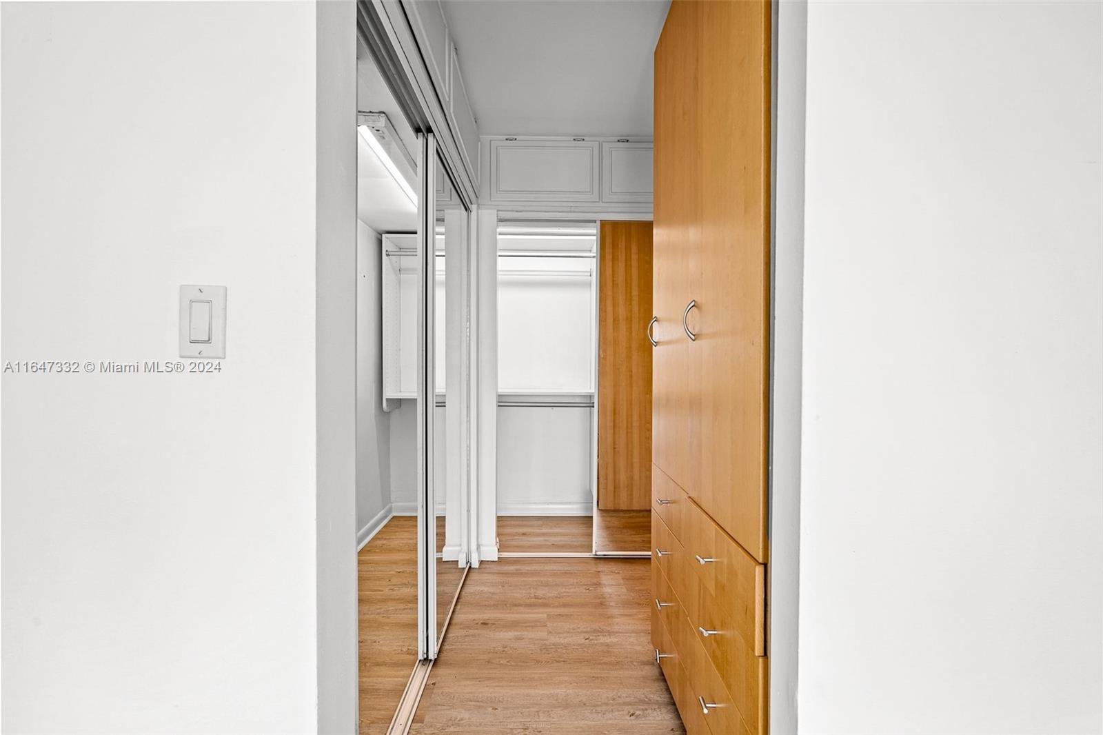 1600 SOUTH BAYSHORE LANE - Residential Lease
