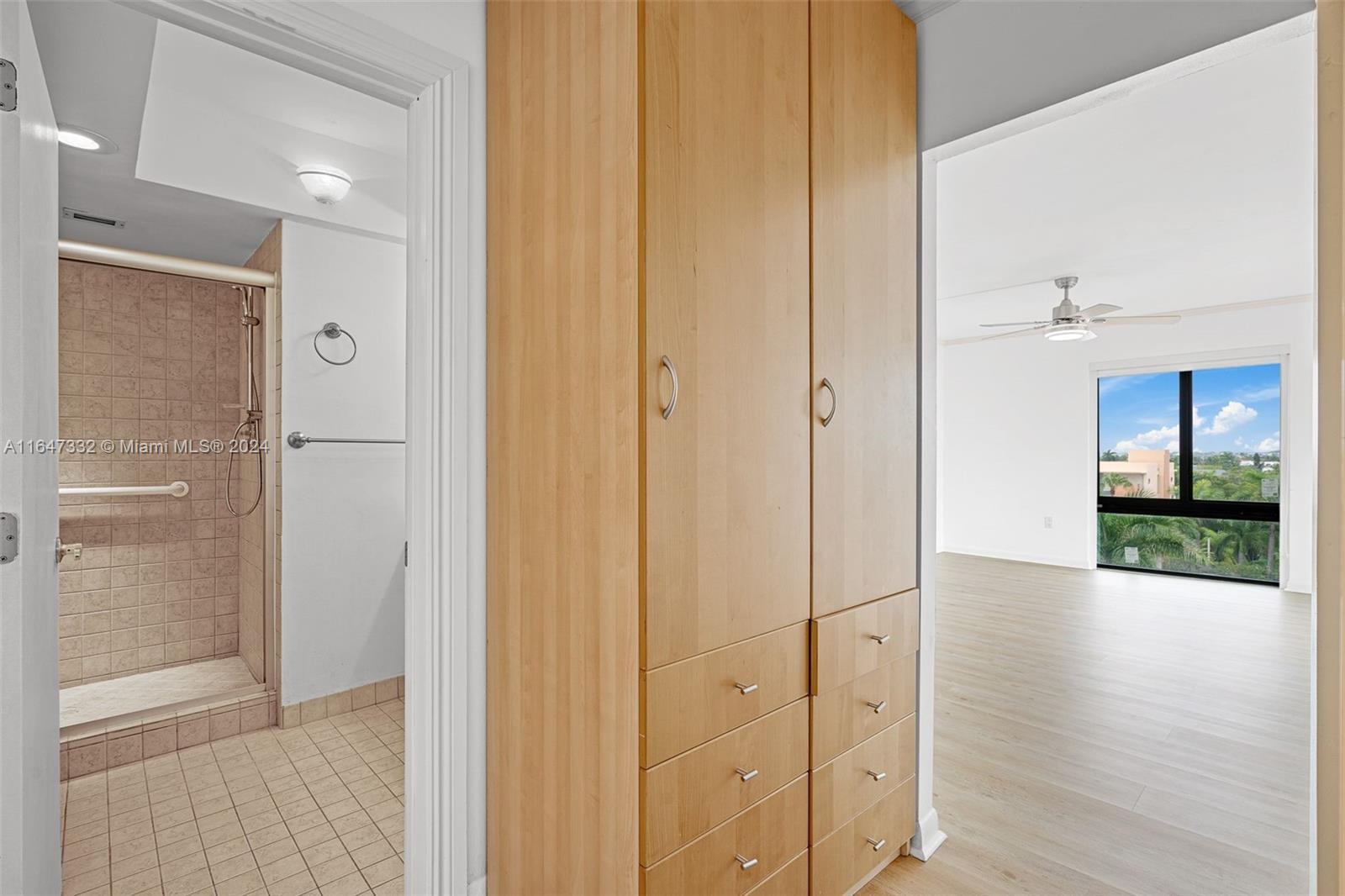 1600 SOUTH BAYSHORE LANE - Residential Lease