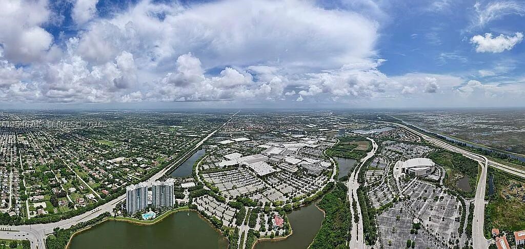 TAO SAWGRASS CONDOMINIUM - Residential