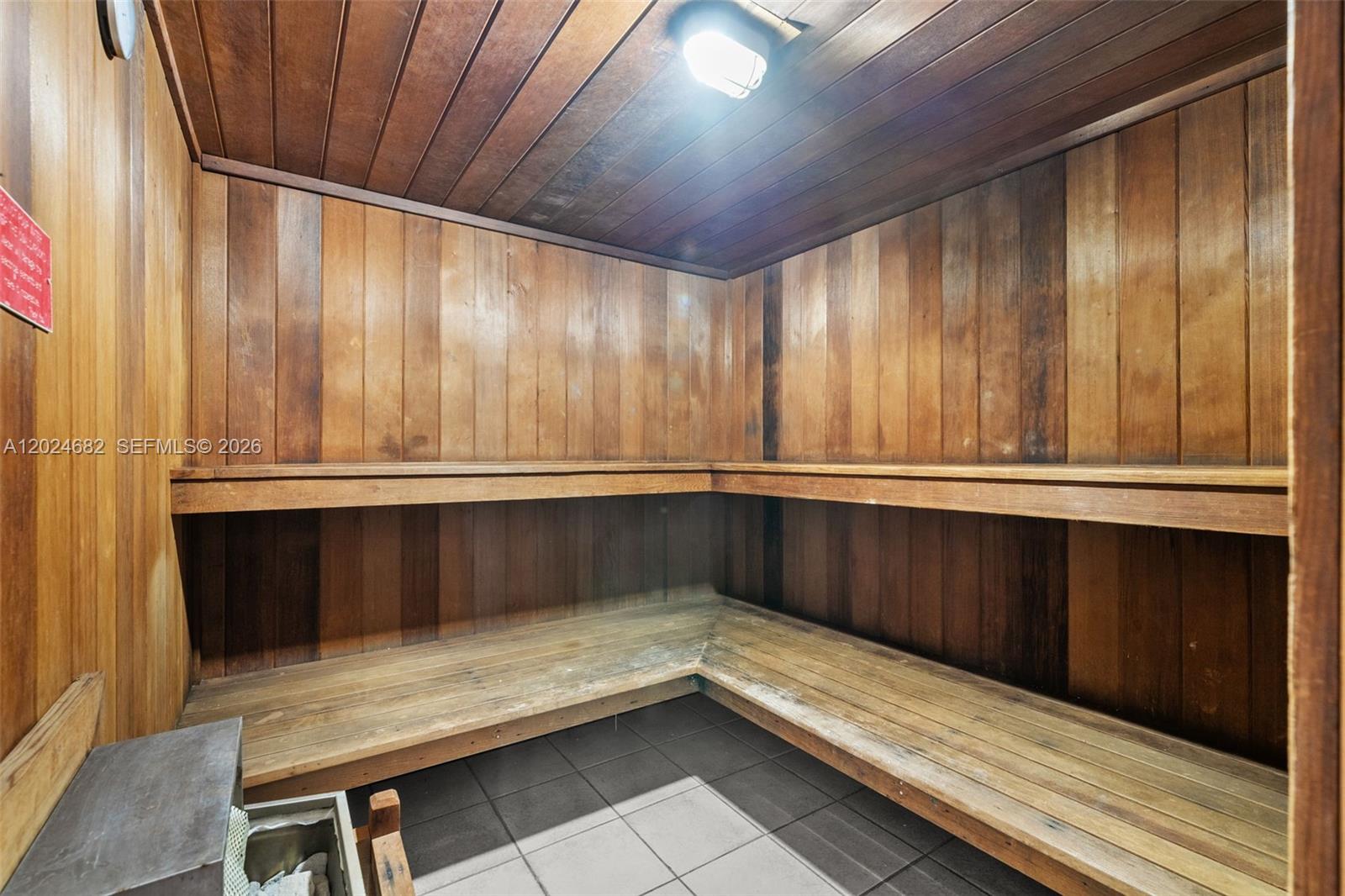 ARLEN HOUSE CONDO - Residential