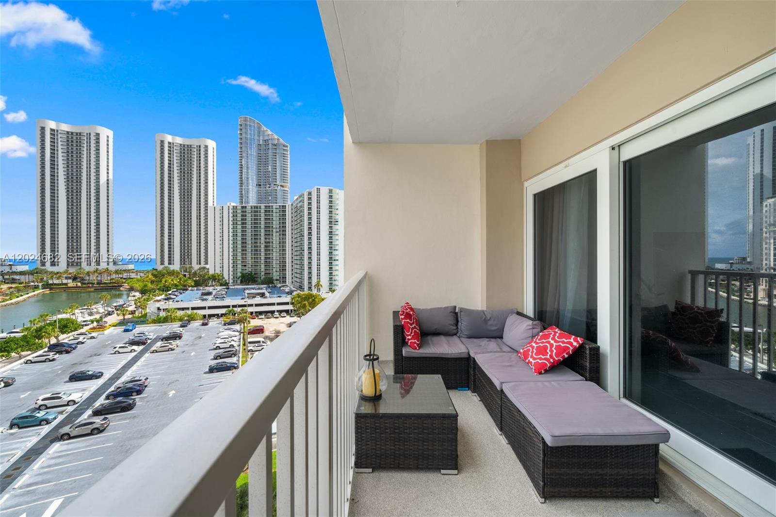 ARLEN HOUSE CONDO - Residential