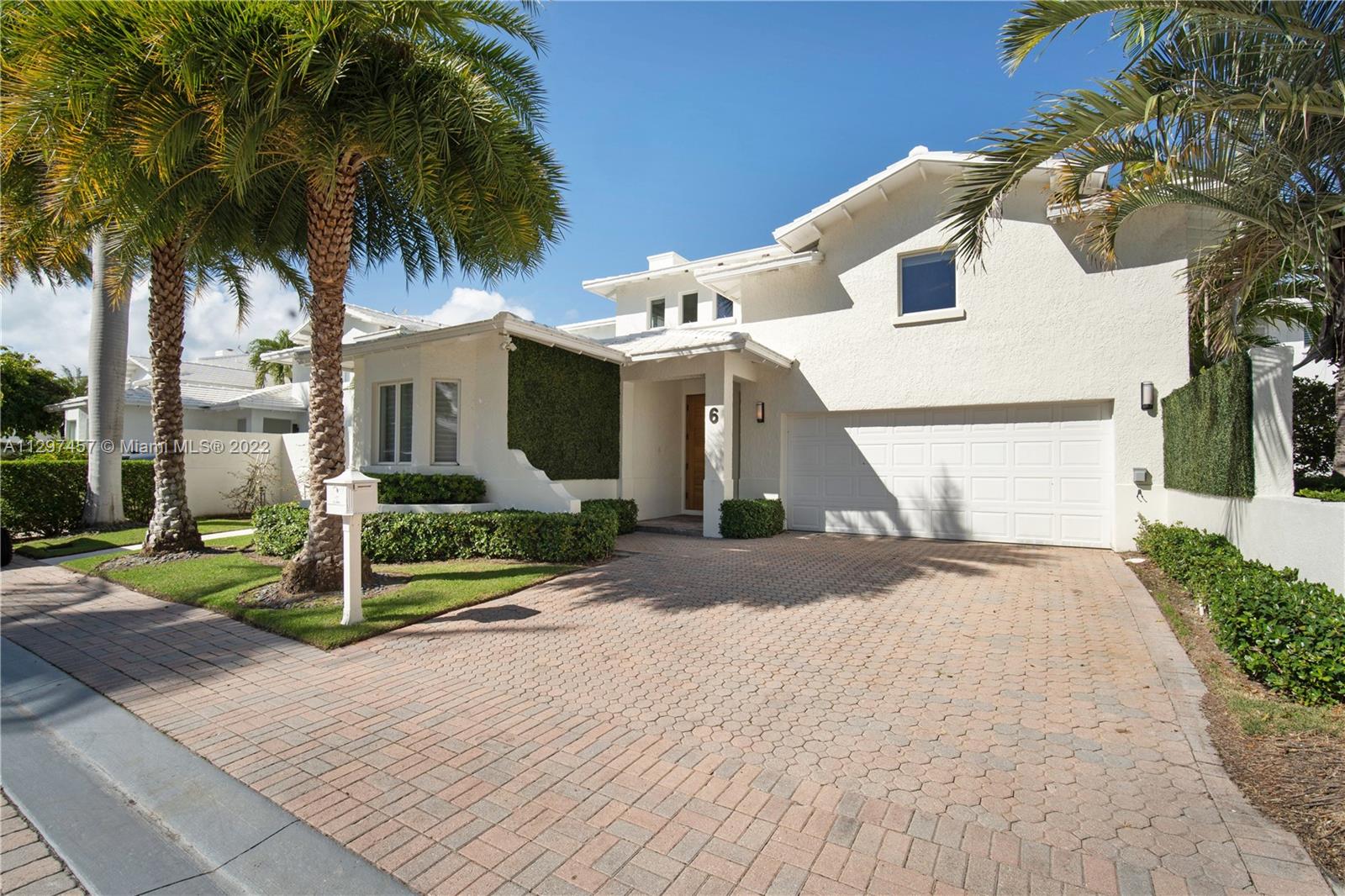 G B VILLAS - Residential Lease