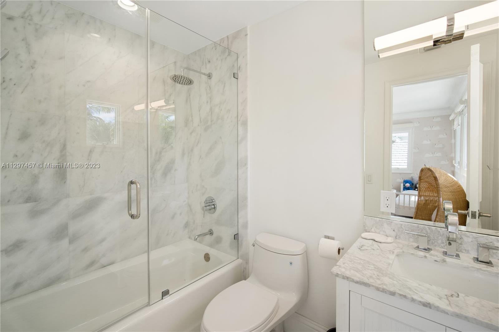 G B VILLAS - Residential Lease
