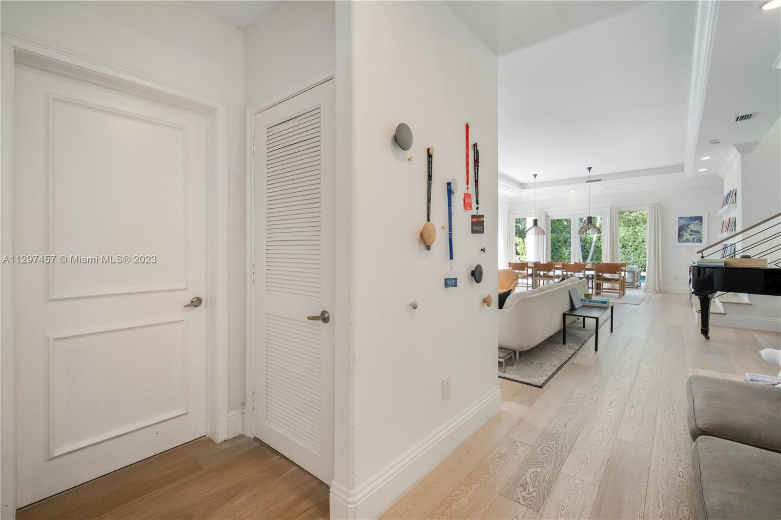 G B VILLAS - Residential Lease