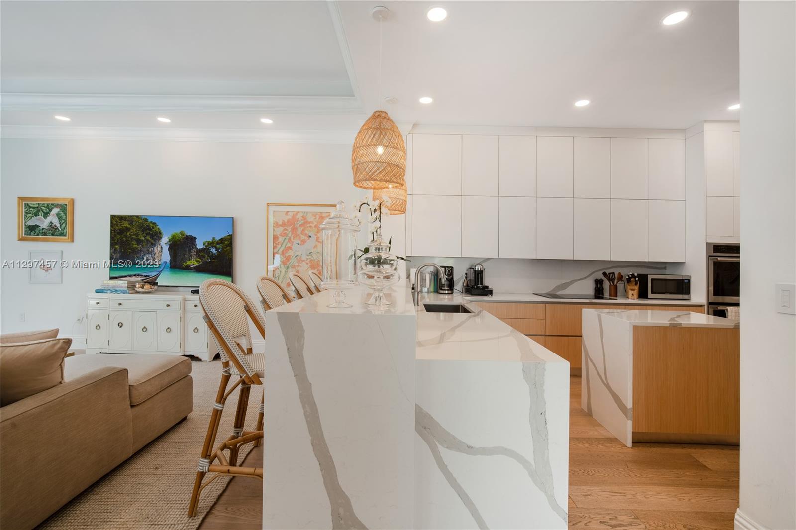 G B VILLAS - Residential Lease