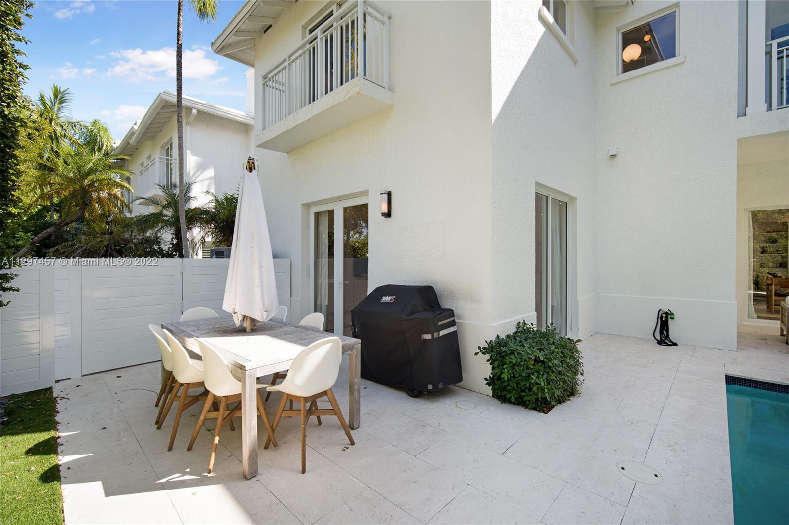 G B VILLAS - Residential Lease