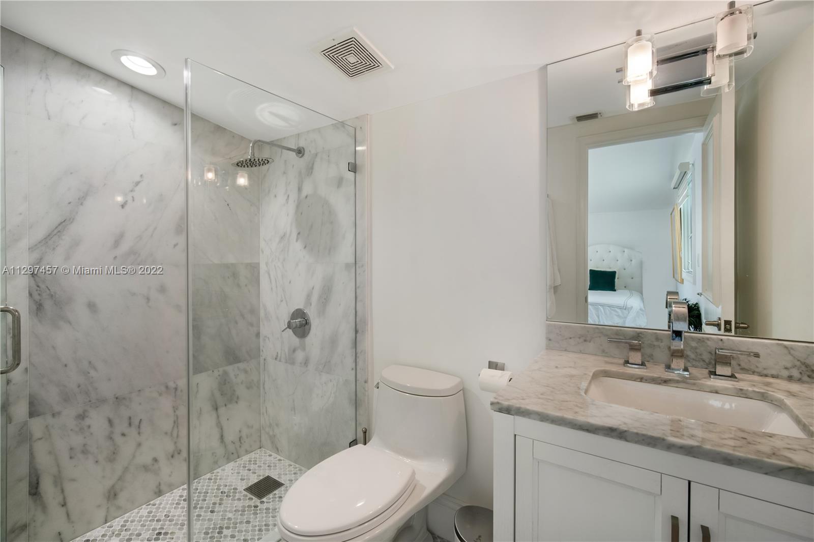 G B VILLAS - Residential Lease