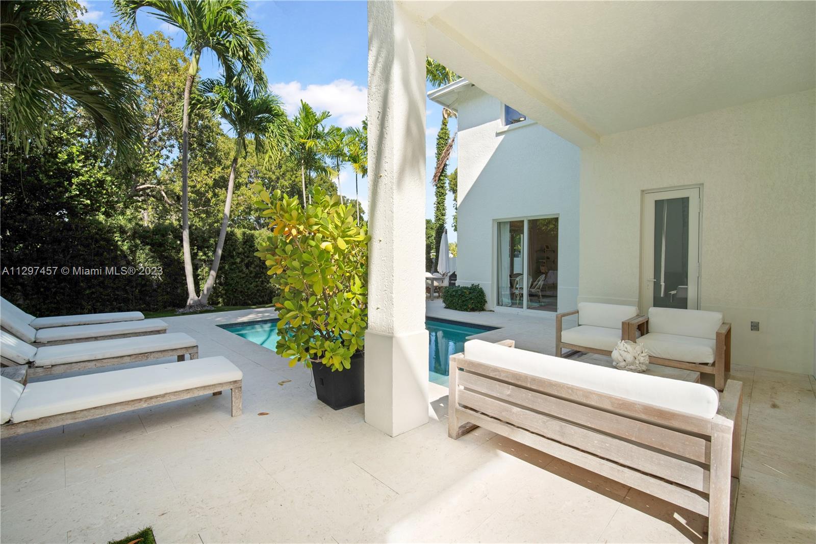 G B VILLAS - Residential Lease