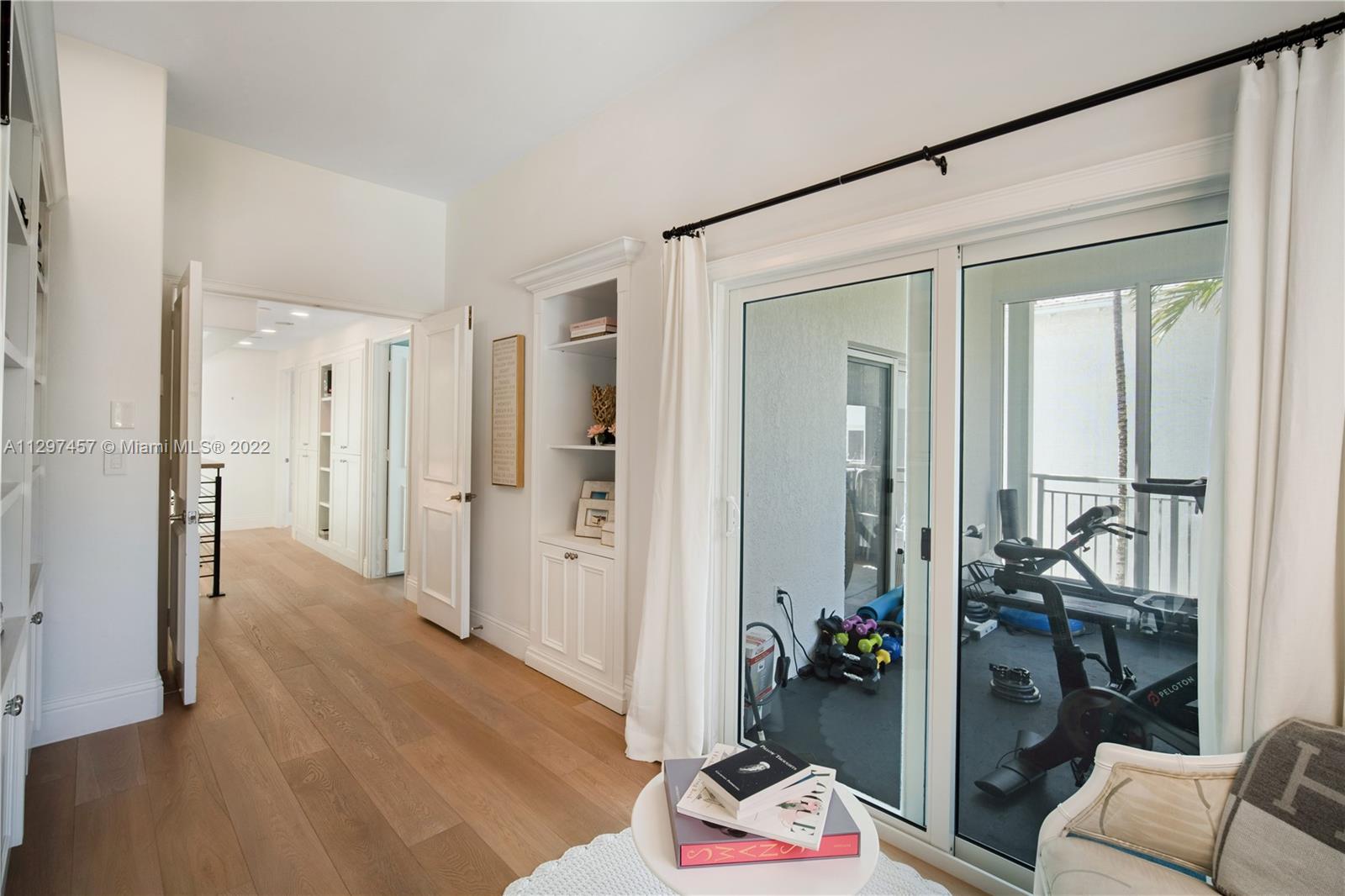 G B VILLAS - Residential Lease