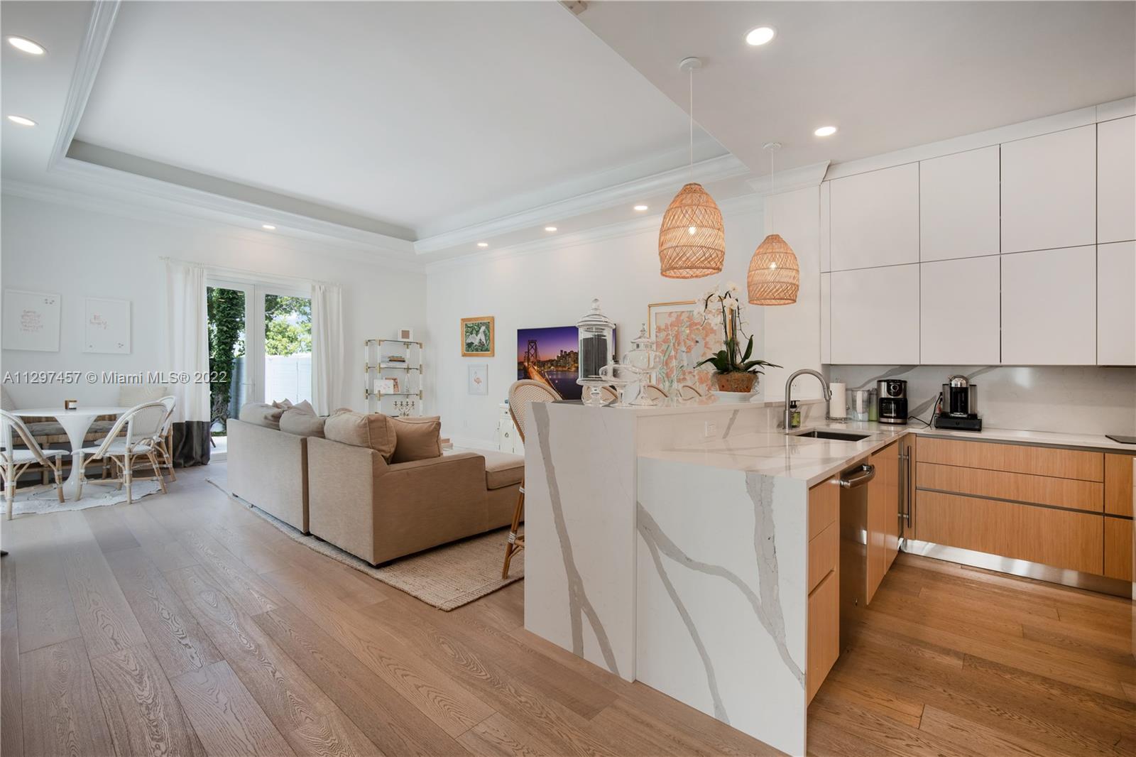G B VILLAS - Residential Lease