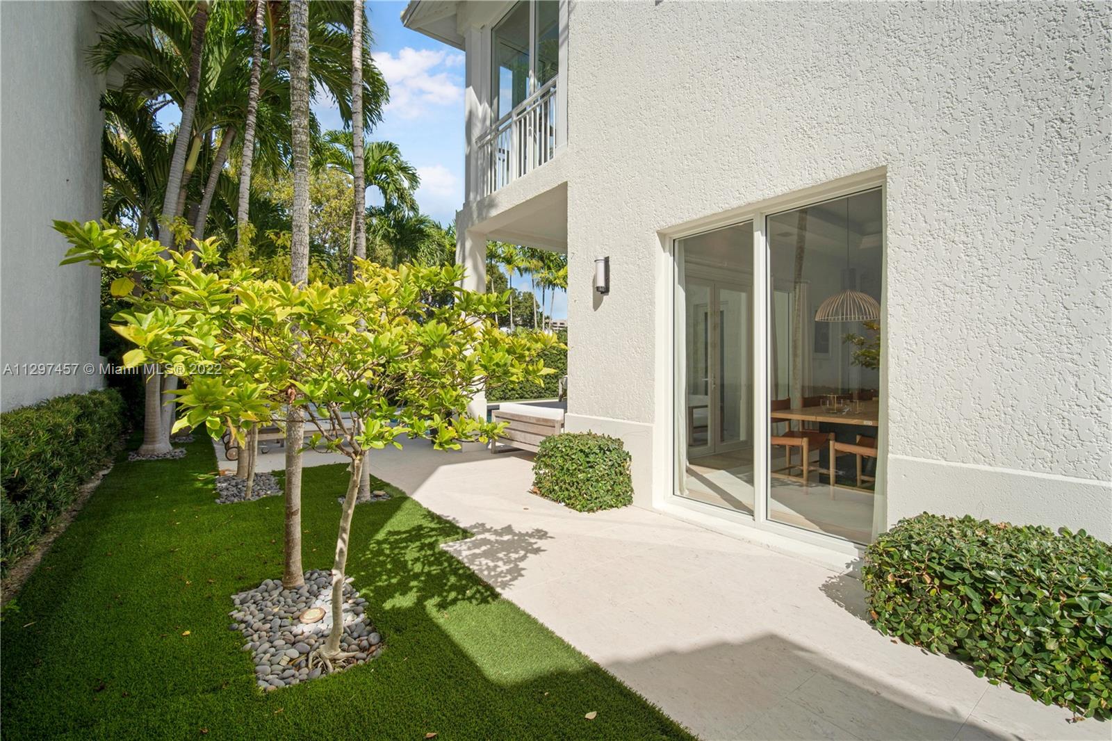 G B VILLAS - Residential Lease