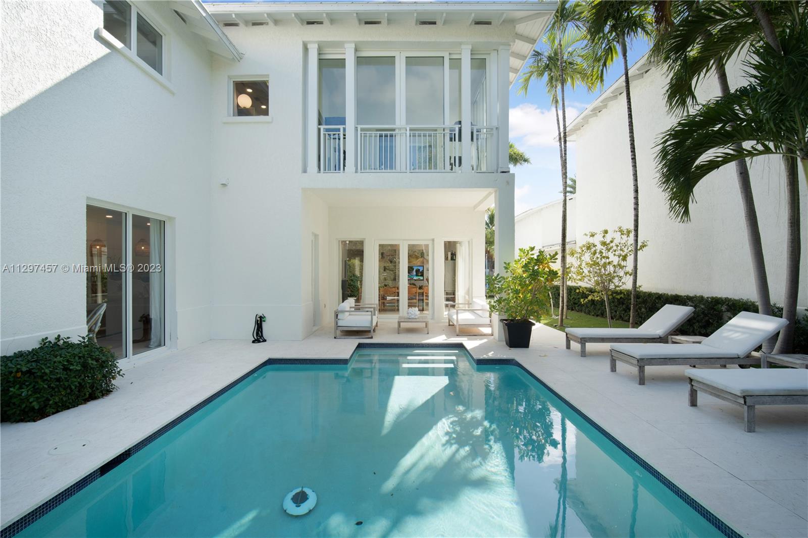 G B VILLAS - Residential Lease