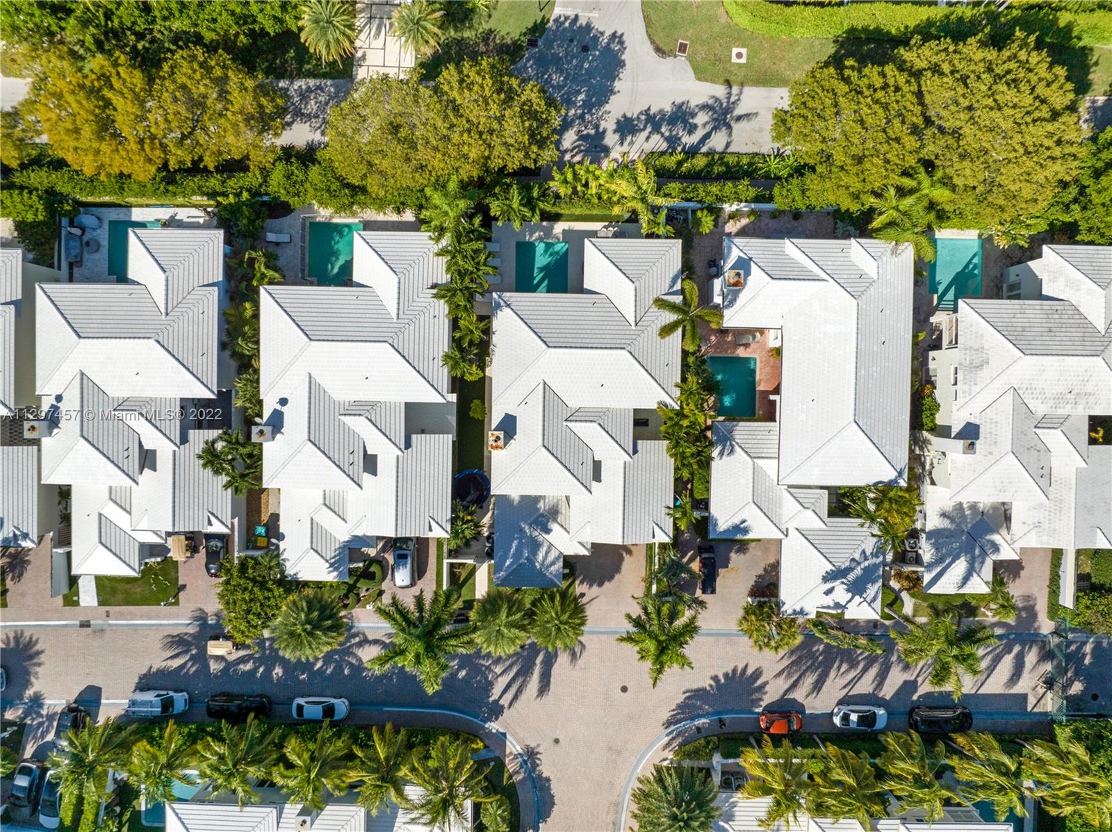 G B VILLAS - Residential Lease