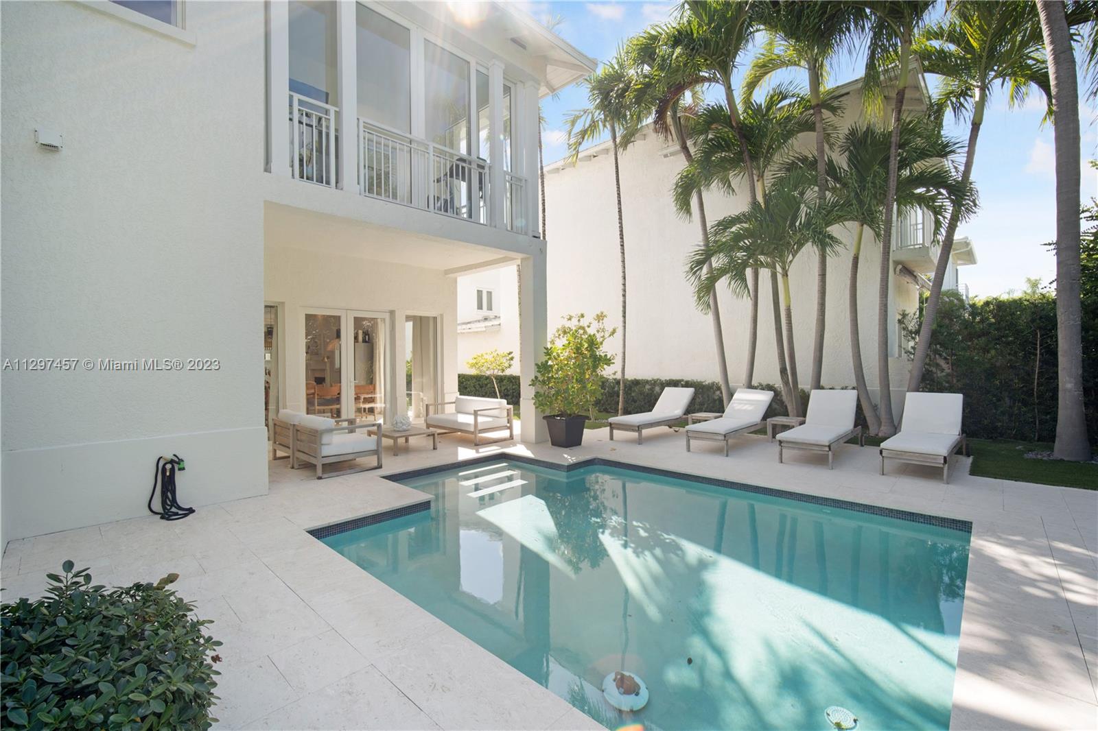 G B VILLAS - Residential Lease