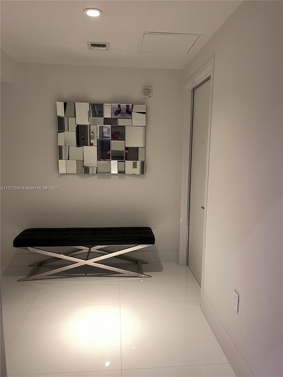 ICON BAY CONDO - Residential
