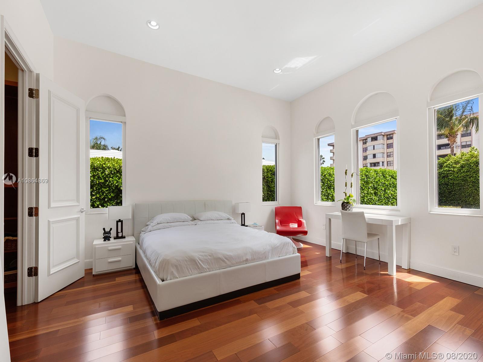BAY HARBOR ISLAND - Residential