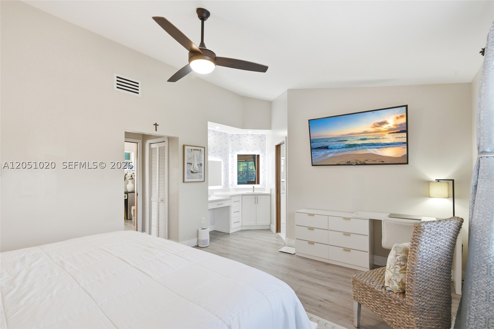 CRISTINAS PLACE - Residential