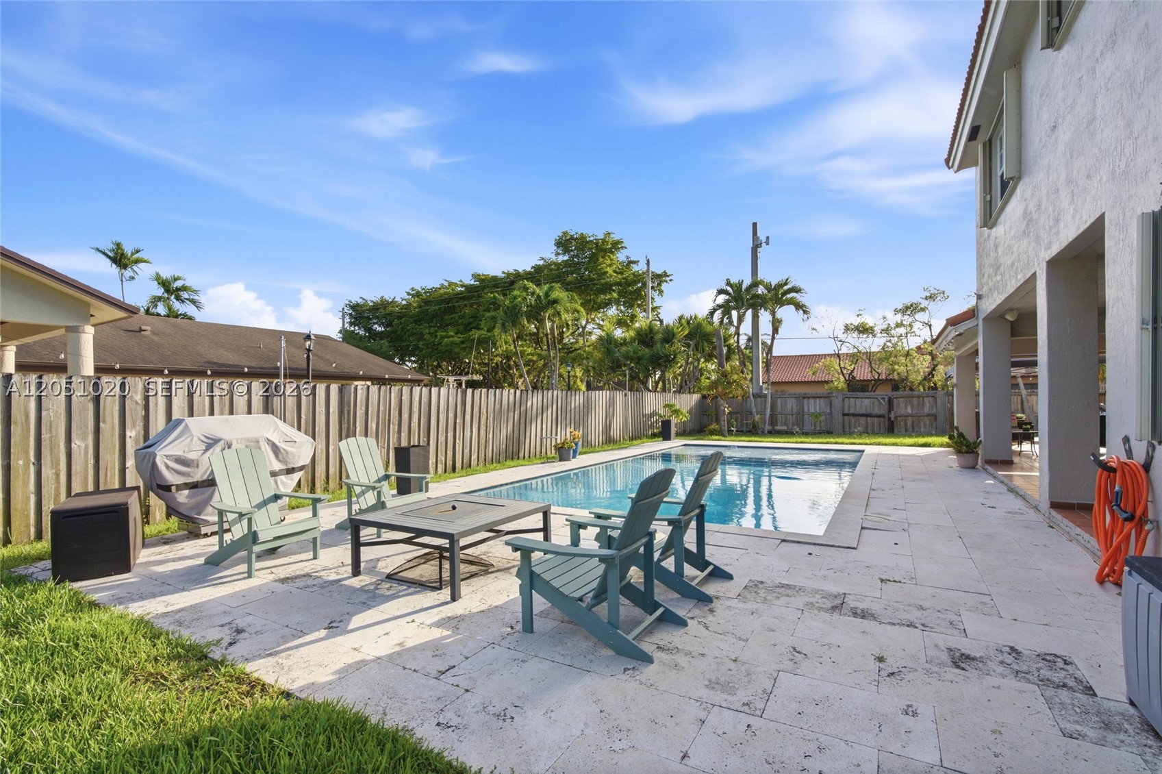 CRISTINAS PLACE - Residential