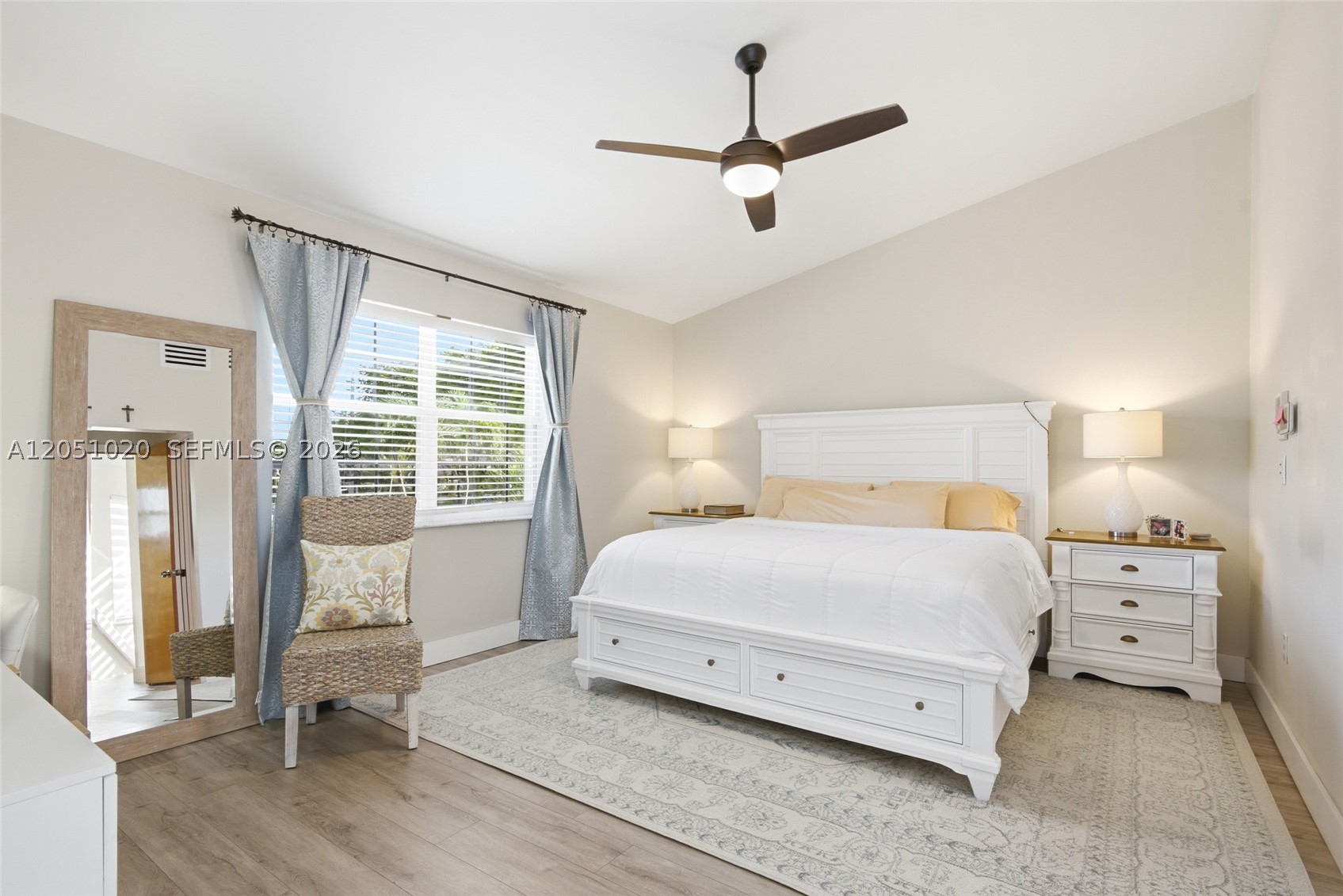 CRISTINAS PLACE - Residential